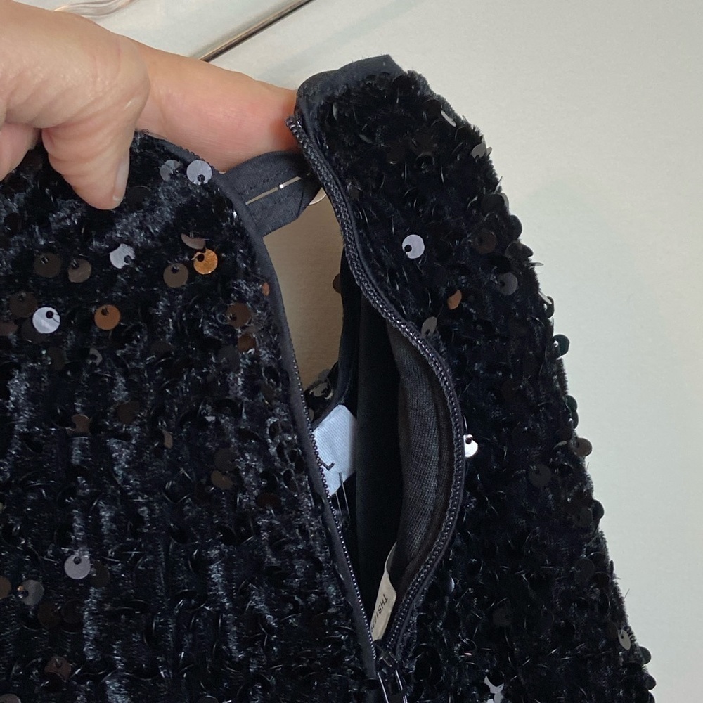 𝅺sequin skirt THML - Picture 3 of 4